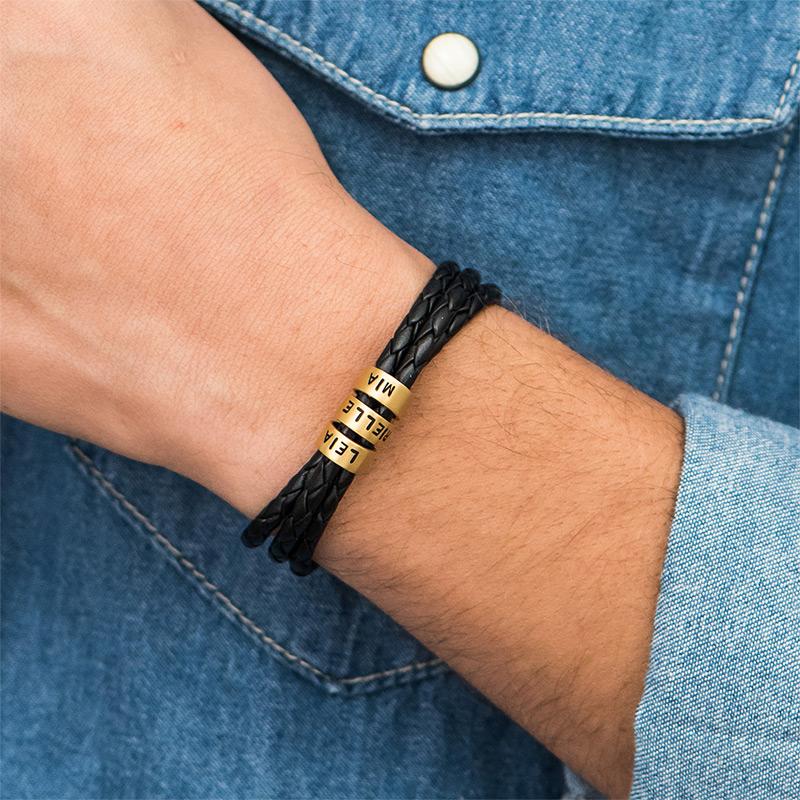 Pulsera de Hombre de Cuero Negro – Personalizable con Acabados en Plateado o Oro 